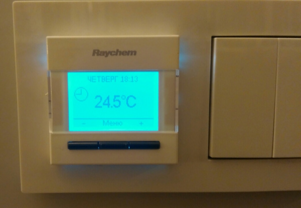 Терморегулятор програмований для теплої підлоги Raychem NRG-DM
